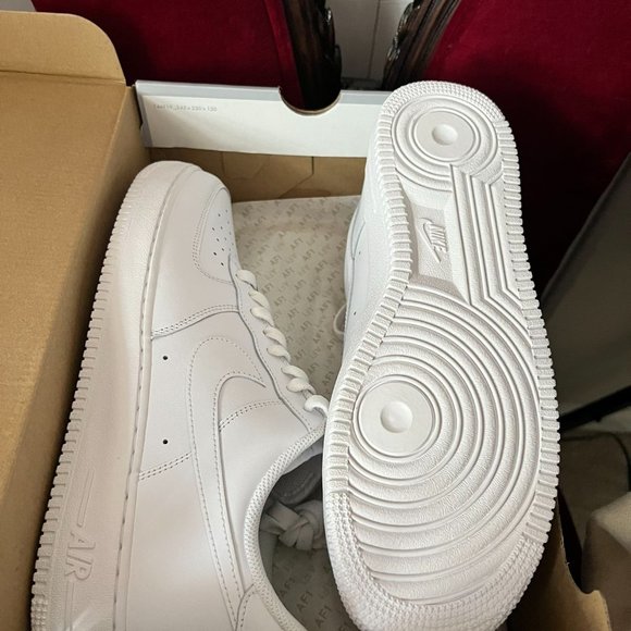 Nike Air Force 1 (Stockx) - Picture 2 of 5